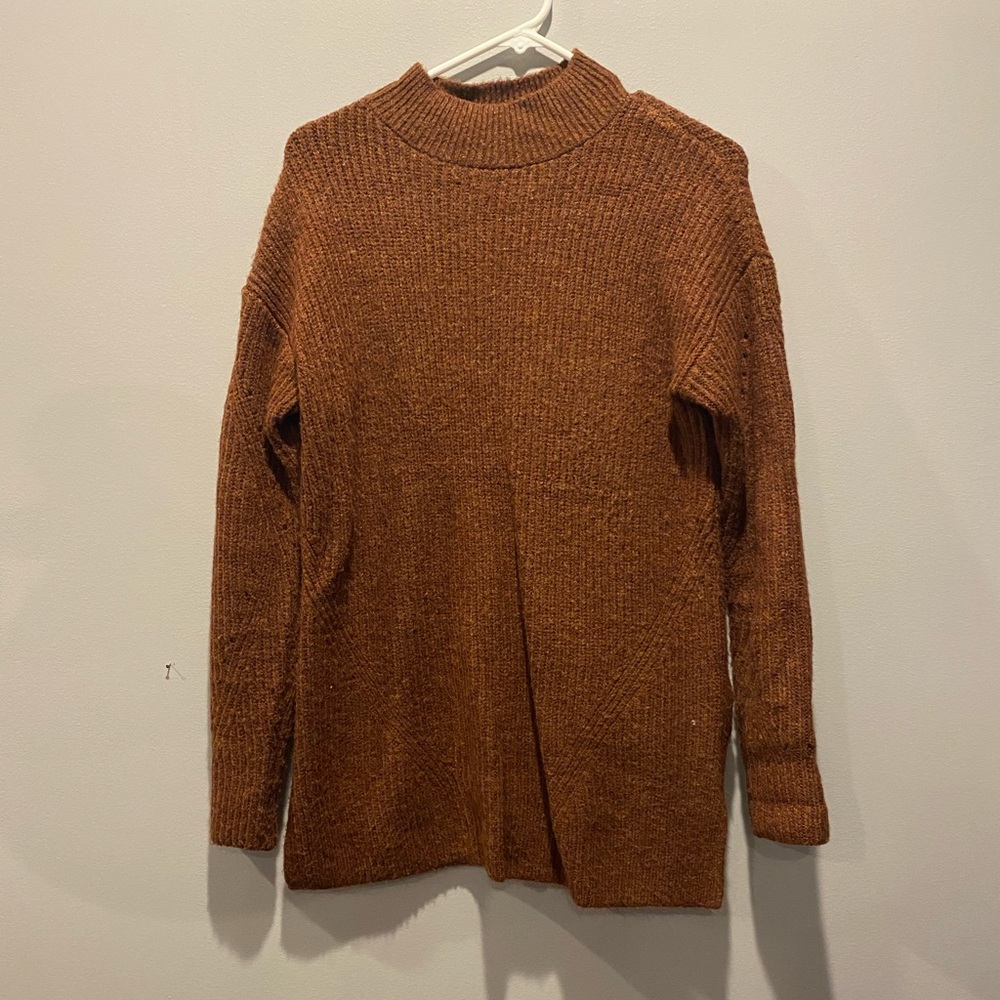 Old navy sweater